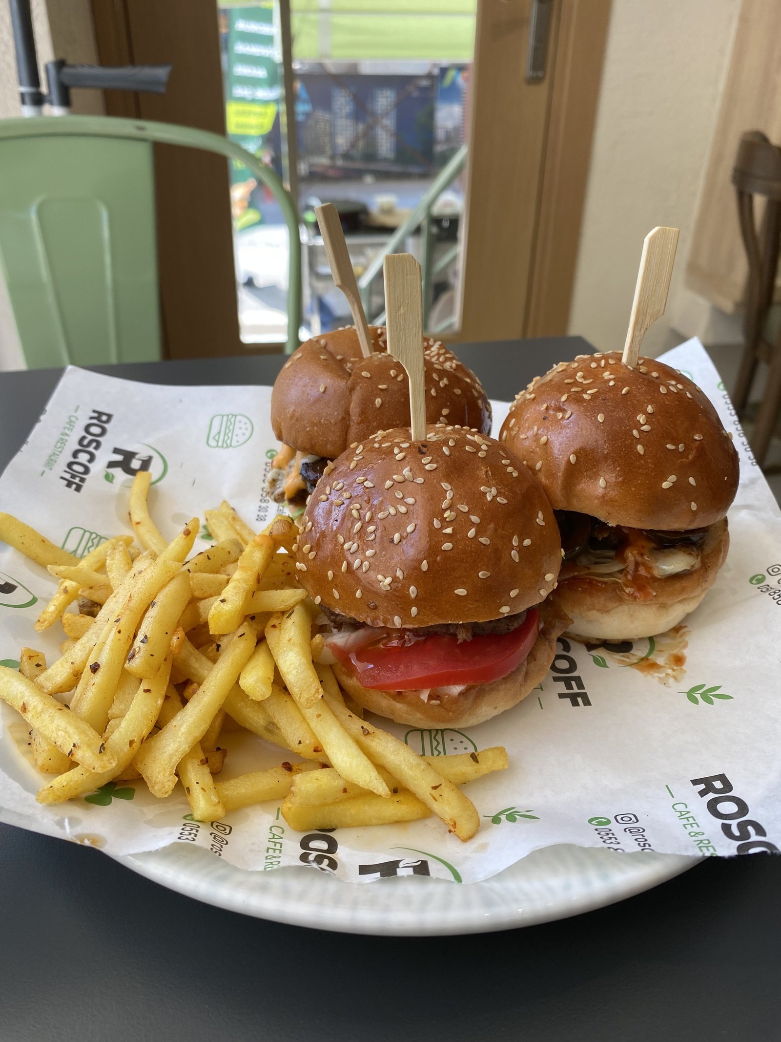 Burger Üçlemesi